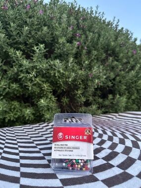 Singer 90 ball head pins-brand new/never used-originally packed.